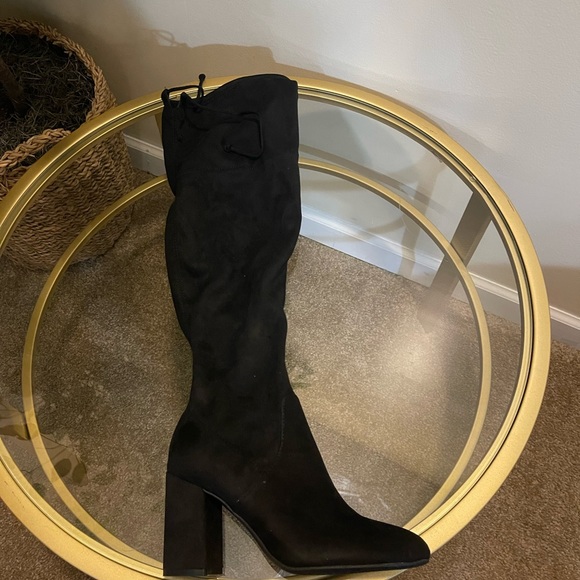Thigh High black boots - Picture 2 of 2